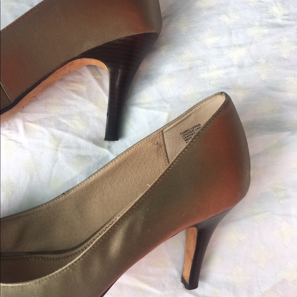 Divine Olive Satin Open Toe Pumps . Sz 8M - Picture 6 of 7